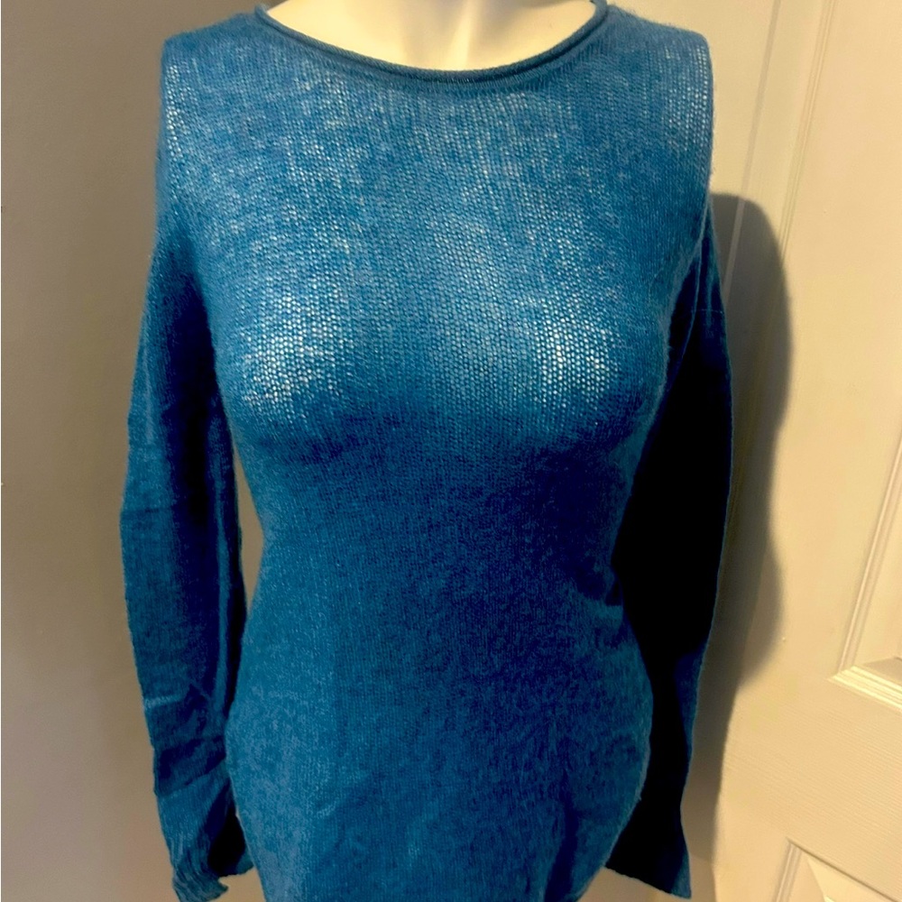 White and warren medium blue 100% cashmere long sleeve very soft sweater size XS